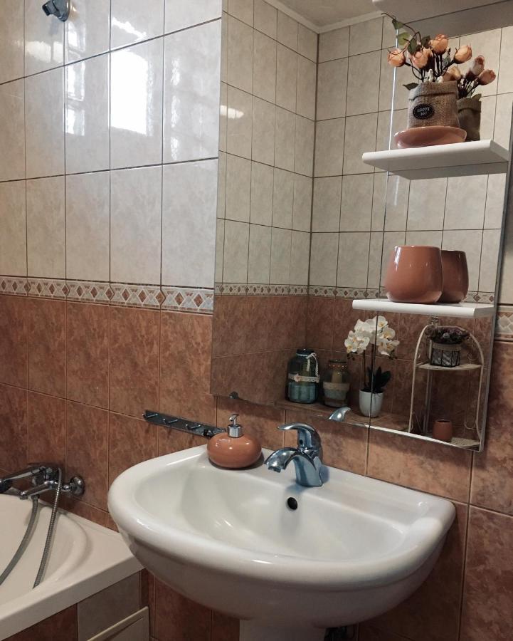 Kara Apartman Odorheiu Secuiesc Exteriér fotografie